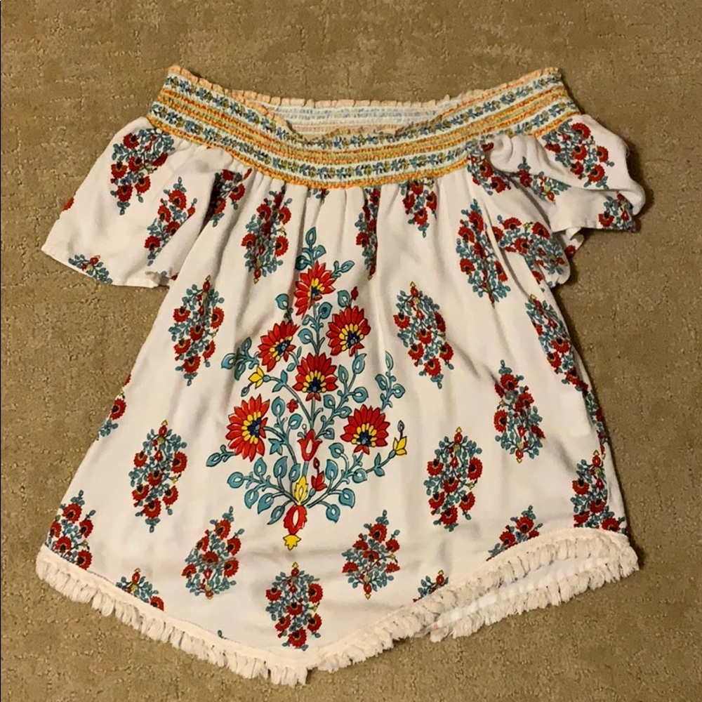 Cute off the shoulder top from Altard State!